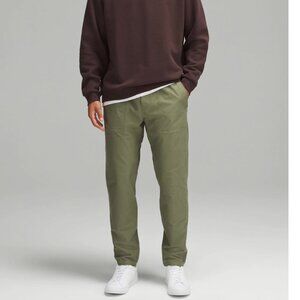Lululemon Utilitech Pull-On Classic-Fit Pant, size M, bay leaf